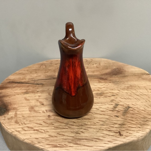 Ceramic Crafted Mini Pouring Pitcher - Vase - Decor Piece - Ottawa logo - Nice - Picture 6 of 12